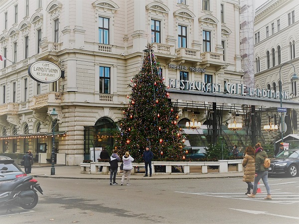 weihnachtsbaum cafe landtmann wien